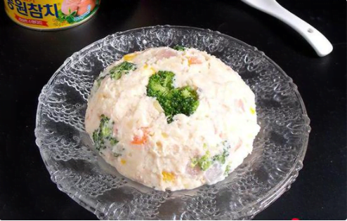 西式甜點(diǎn)中常出現(xiàn)的名字,金槍魚土豆泥,你吃過嗎?快來學(xué)